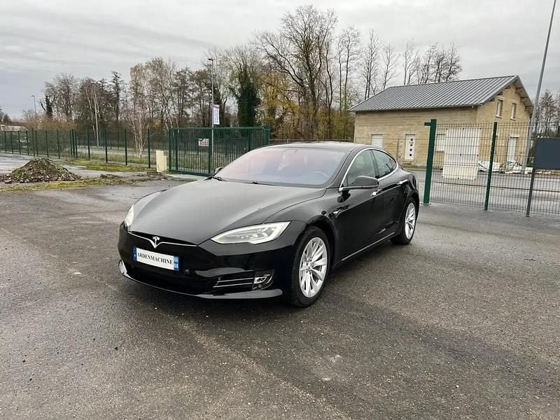 Noir Occasion 2018 Tesla Model S Citadine | 23 500 € (Bon prix) - Image 1/4