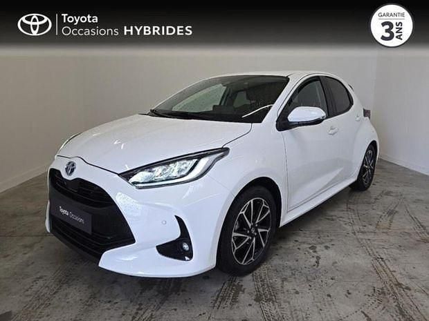 Blanc Utilisé 2023 Toyota Yaris Hybrid Design | 21 490 € (Bon prix) - Image 1/4