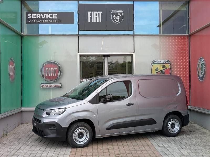 Gris acier métallisé Nouvelle 2025 Fiat Doblò Connect Monospace | 20 480 € (Prix juste) - Image 1/4