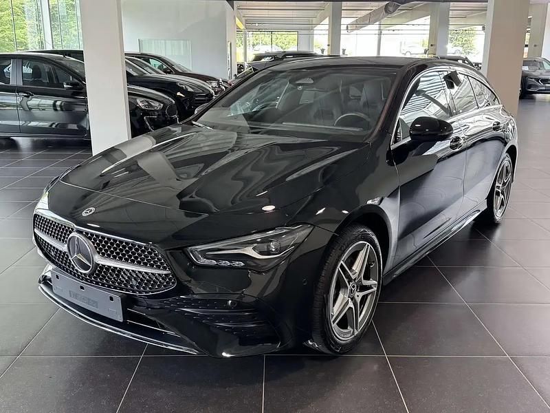 Blanc Utilisé 2024 Mercedes CLA250e Shooting Brake AMG Break | 35 950 € (Super prix) - Image 1/4