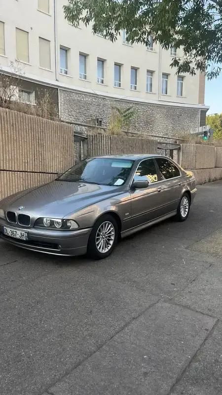 Utilisé 2002 BMW 530 Berline | 3 700 € - Image 1/4