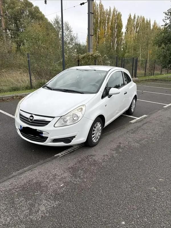 Occasion 2010 Opel Corsa Berline | 2 850 € (Prix juste) - Image 1/4