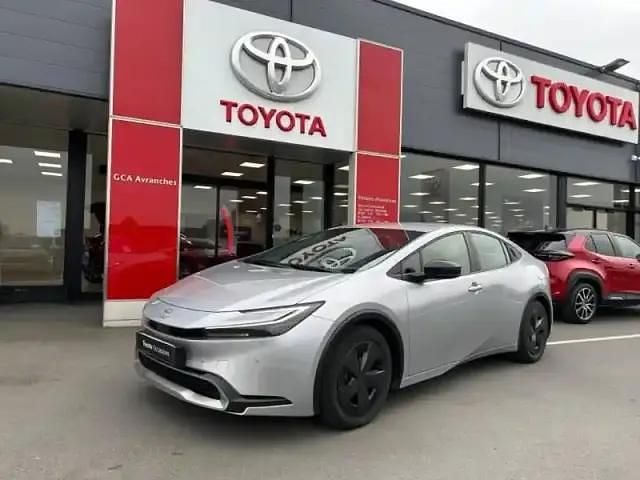 Gris minéral métallisé Utilisé 2023 Toyota Prius Berline | 33 980 € - Image 1/4