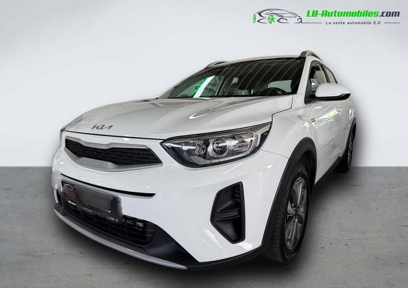 Utilisé 2023 Kia Stonic SUV | 22 300 € (Prix juste) - Image 1/4