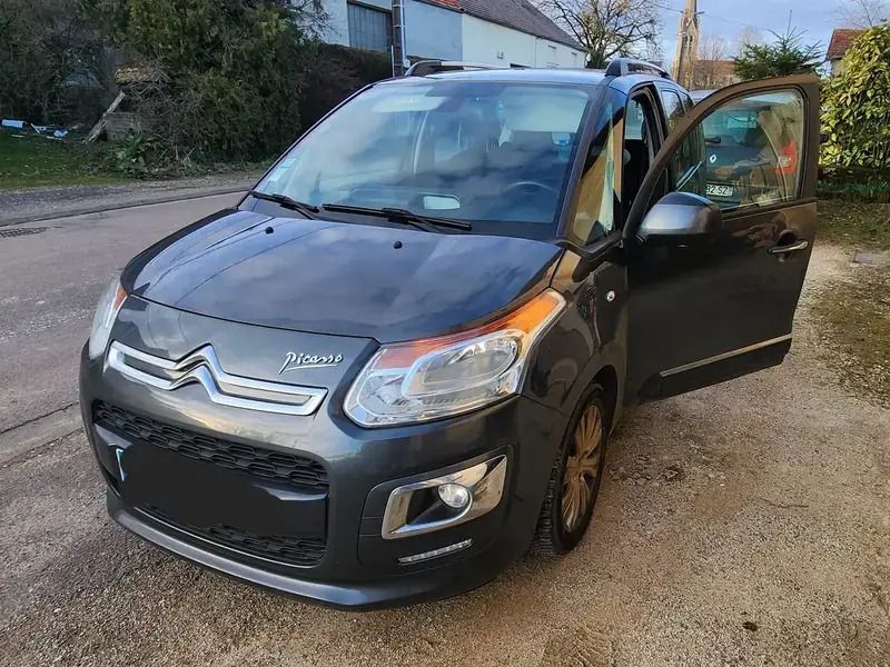 Gris Utilisé 2014 Citroën C3 Picasso Exclusive Monospace | 5 990 € (Prix juste) - Image 1/4