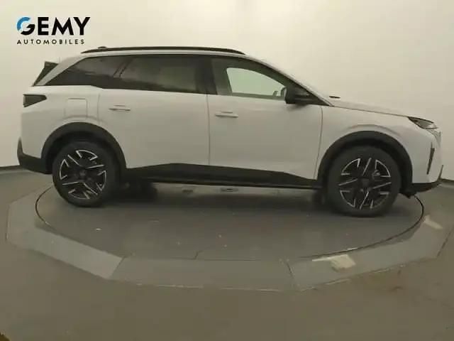 Occasion Peugeot 5008 Allure 136 ch (100 kW) 2024 Blanc Monospace