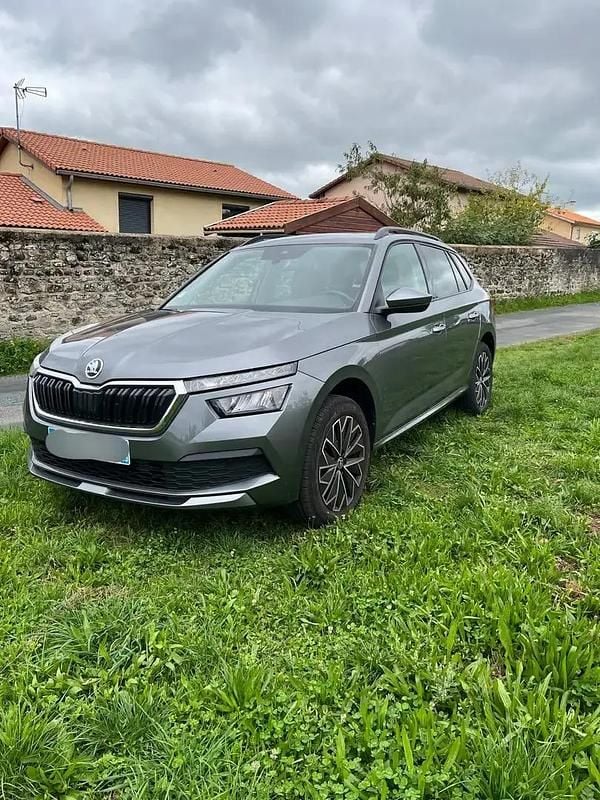 Utilisé 2022 Skoda Kamiq Ambition SUV | 16 590 € (Bon prix) - Image 1/4