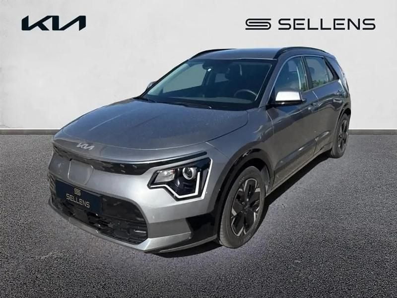 Gris Occasion 2023 Kia Niro Active SUV | 23 780 € (Bon prix) - Image 1/4