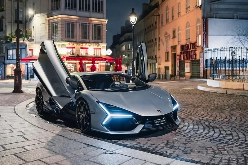 Occasion Lamborghini Revuelto 1016 ch (747 kW) 2024 Argent Coupé
