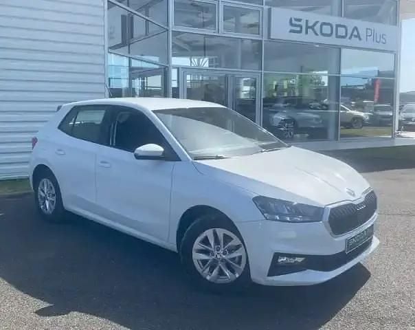 Blanc Occasion 2024 Skoda Fabia Selection Berline | 16 990 € (Prix juste) - Image 1/4