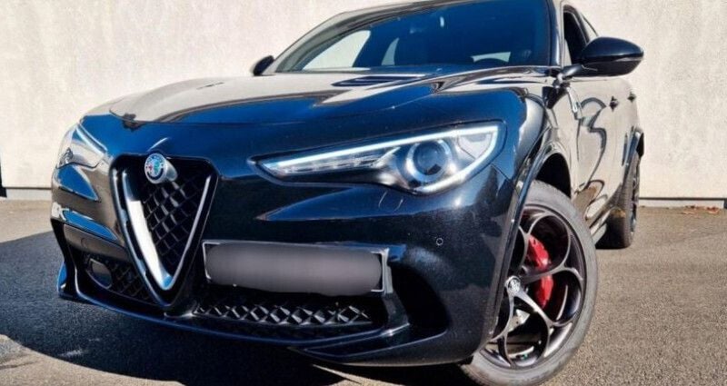 Utilisé 2020 Alfa Romeo Stelvio Quadrifoglio SUV | 53 900 € (Prix juste) - Image 1/4