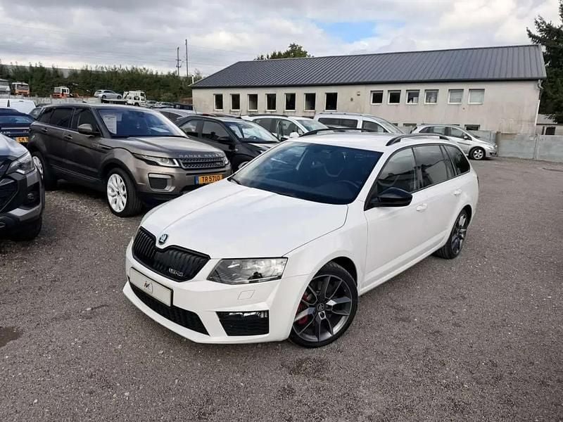 Blanc Utilisé 2016 Skoda Octavia RS Break | 17 900 € (Prix juste) - Image 1/4