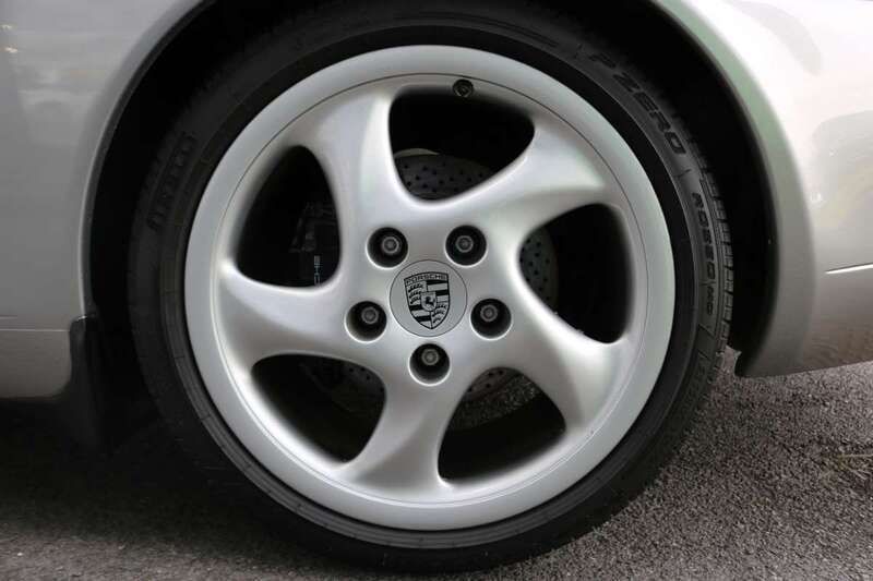 Image 4/4