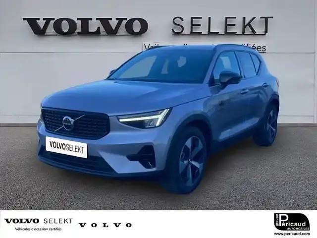 Argent magnetique Occasion 2025 Volvo XC40 SUV | 41 890 € - Image 1/4