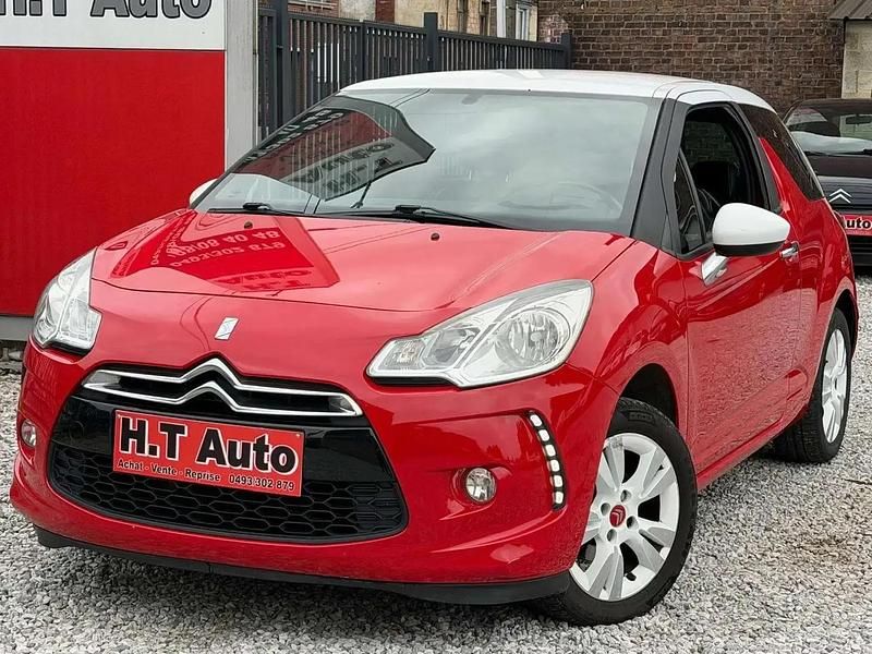 Gris Occasion 2010 Citroën DS3 Berline | 3 999 € (Bon prix) - Image 1/4