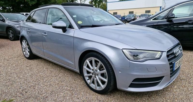 Utilisé 2016 Audi A3 Ambition Berline | 16 990 € (Bon prix) - Image 1/4