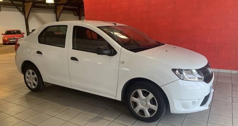 Utilisé 2016 Dacia Logan Ambiance Berline | 5 970 € - Image 1/4