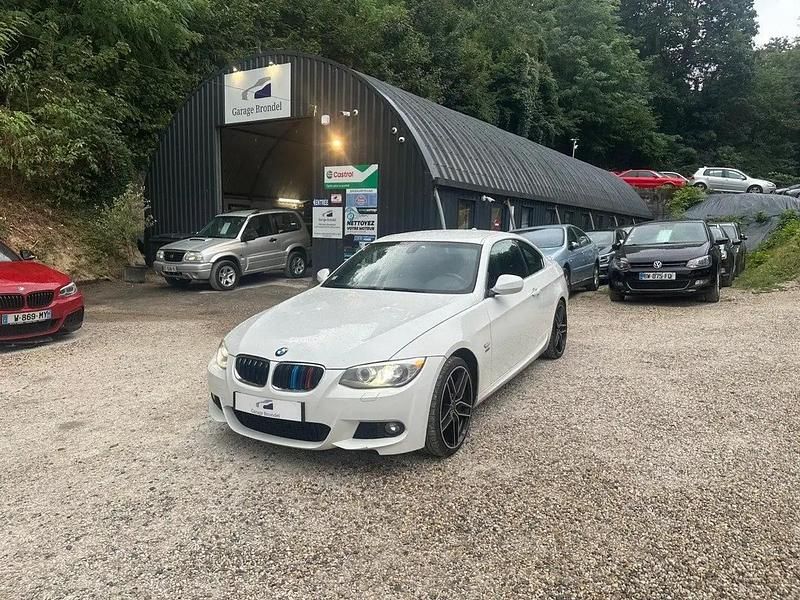 Blanc Utilisé 2012 BMW 320 Sport Line Coupé | 13 500 € (Bon prix) - Image 1/4