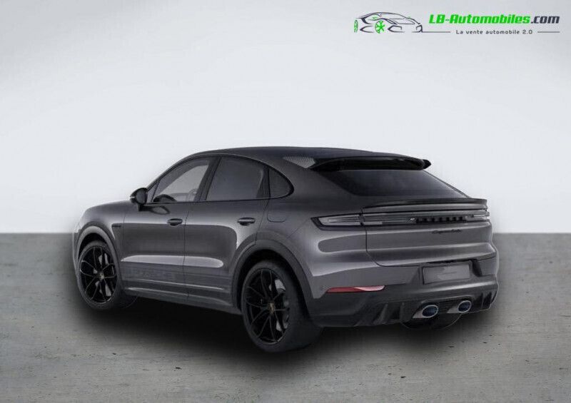 Utilisé 2024 Porsche Cayenne Turbo E-Hybrid SUV | 218 100 € (Prix assez cher) - Image 1/4