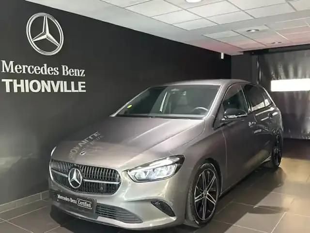 Gris Utilisé 2024 Mercedes B180 Progressive Monospace | 33 990 € (Prix assez cher) - Image 1/4