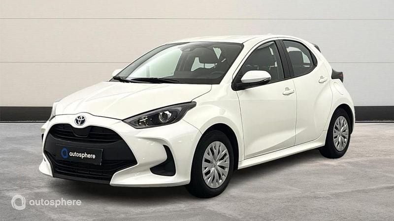 Blanc Utilisé 2022 Toyota Yaris Hybrid Berline | 17 990 € (Bon prix) - Image 1/4