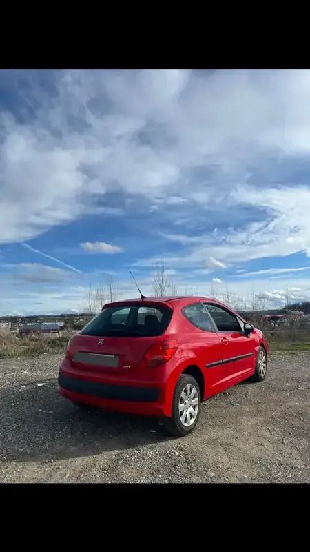 Image 2/4