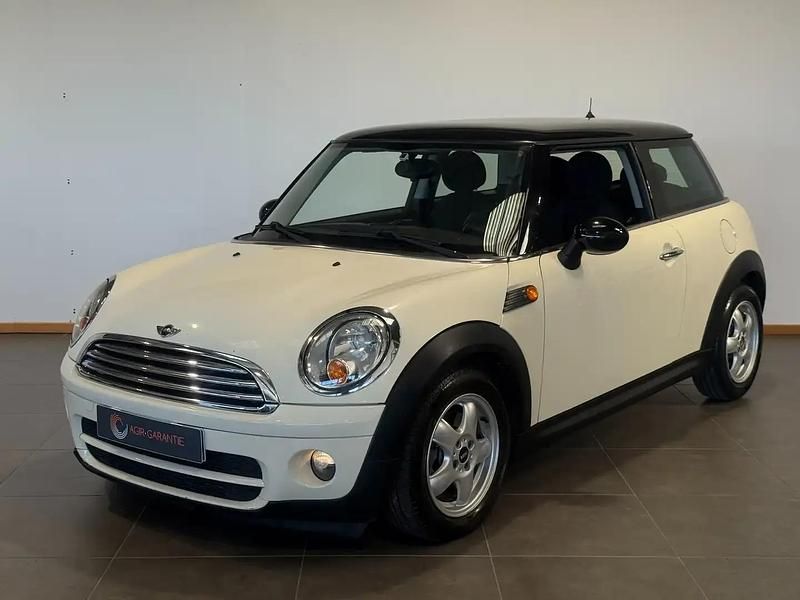 Beige Utilisé 2008 Mini Cooper Hatch Citadine | 4 990 € - Image 1/4