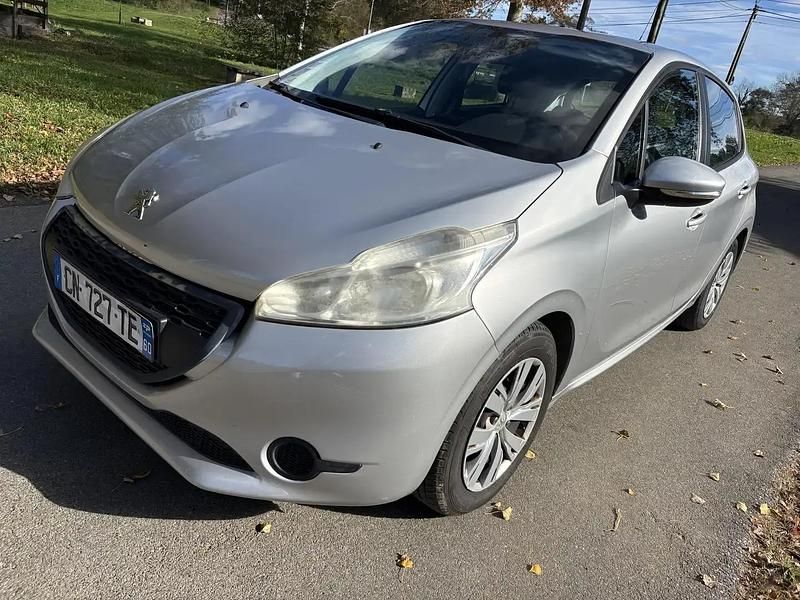Utilisé 2012 Peugeot 208 Active Citadine | 3 500 € (Bon prix) - Image 1/4