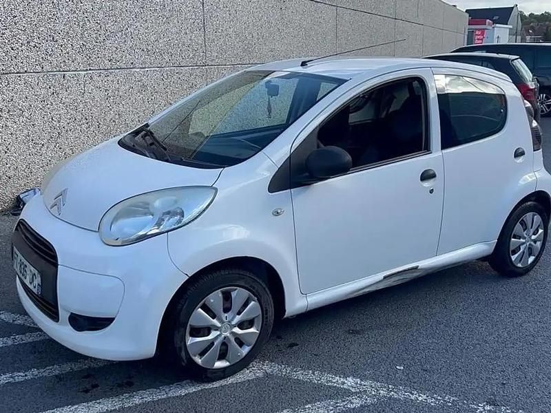 Blanc Occasion 2011 Citroën C1 Attraction Citadine | 1 400 € (Prix juste) - Image 1/4