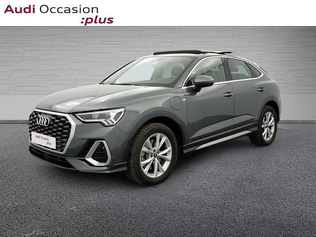 Gris daytona nacré Utilisé 2022 Audi Q3 S-Line SUV | 36 900 € - Image 1/4