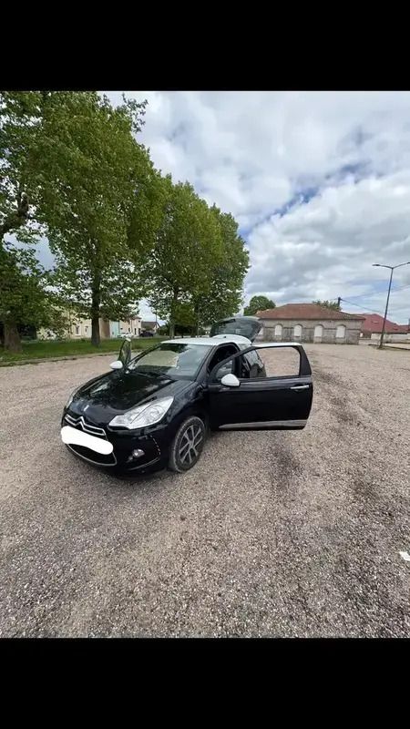 Utilisé 2011 Citroën DS3 So Chic Berline | 4 199 € (Prix juste) - Image 1/4