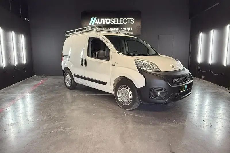 Blanc Utilisé 2024 Fiat Fiorino Lounge Monospace | 15 490 € - Image 1/4