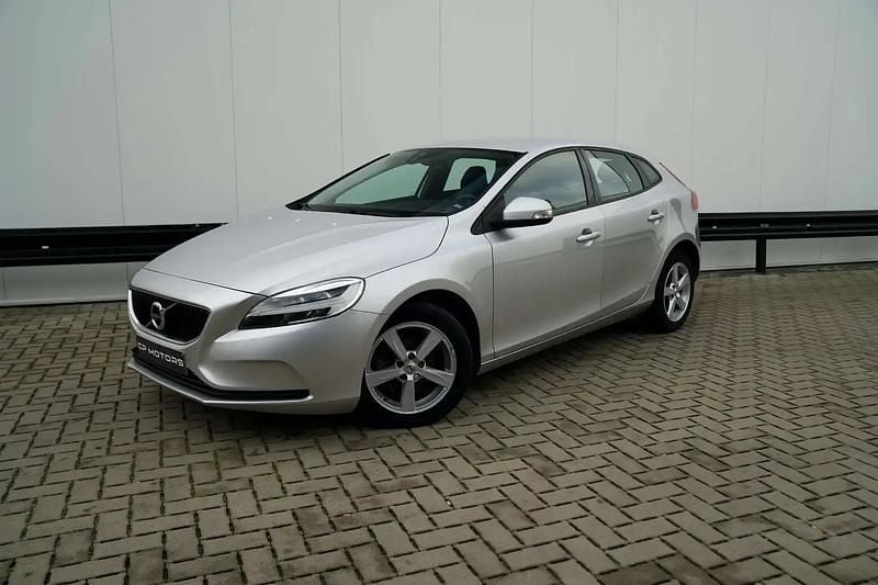Argent Utilisé 2018 Volvo V40 Break | 13 995 € (Super prix) - Image 1/4