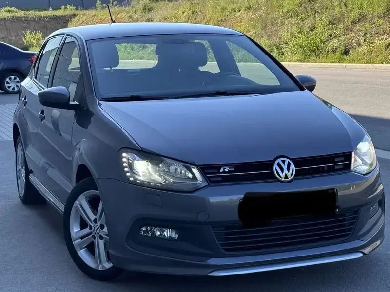 Utilisé 2013 VW Polo Business Berline | 9 800 € (Prix cher) - Image 1/4
