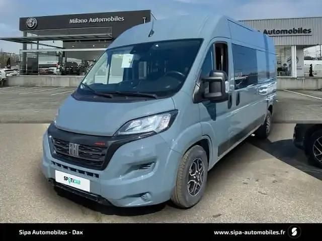 Gris Utilisé 2023 Fiat Ducato Van | 34 990 € (Prix juste) - Image 1/4
