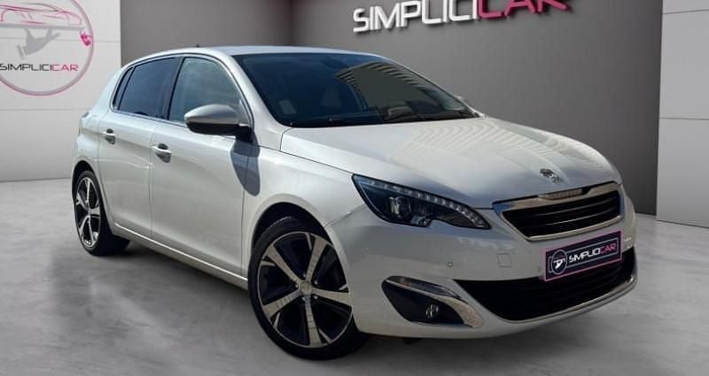 Utilisé 2017 Peugeot 308 Allure Berline | 11 480 € (Prix juste) - Image 1/4