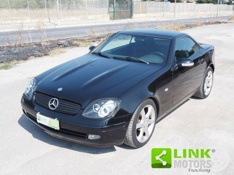 Noir Utilisé 1999 Mercedes SLK200 Cabriolet | 5 990 € - Image 1/4