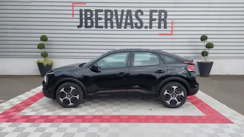 Noir Nouvelle 2024 Citroën C4 PureTech Berline | 17 990 € (Prix juste) - Image 1/4