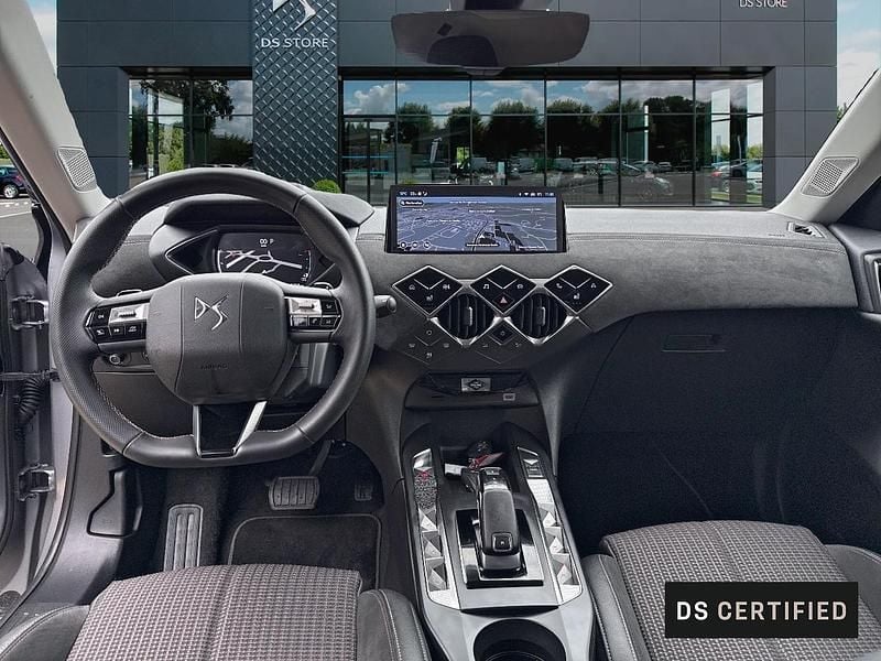 Occasion DS Automobiles DS3 Opera 131 ch (96 kW) 2024 Blanc Citadine