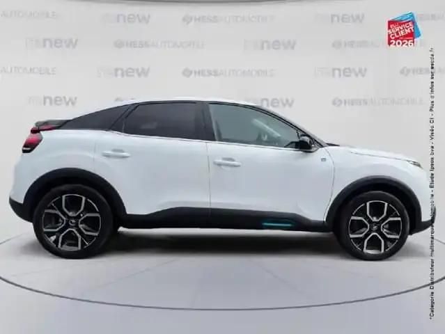Occasion Citroën e-C4 Shine 100 kW (136 ch) 2022 Blanc banquise (o) Berline