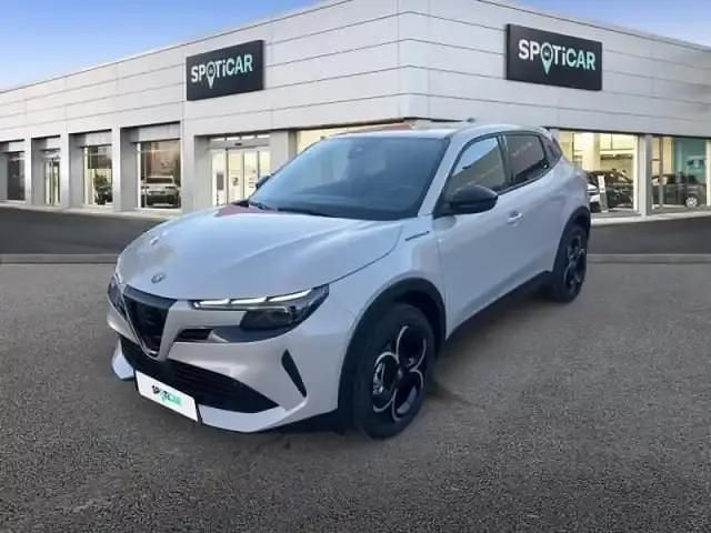 Occasion Alfa Romeo Junior Edizione Speciale 2024 Gris arese métallisée SUV