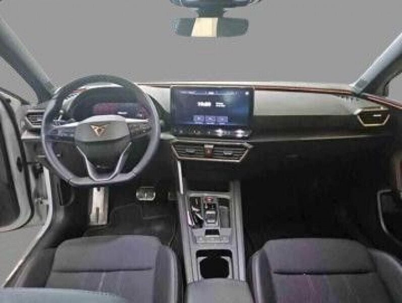 Image 2/4