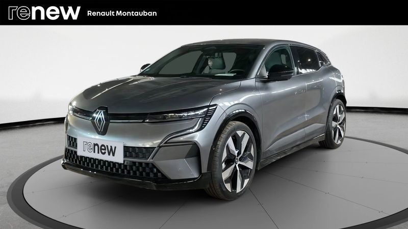 Gris Utilisé 2022 Renault Mégane Techno Berline | 25 490 € (Prix juste) - Image 1/4