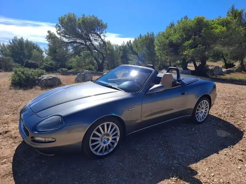 Gris Utilisé 2002 Maserati Spyder Cabriolet | 33 000 € - Image 1/4