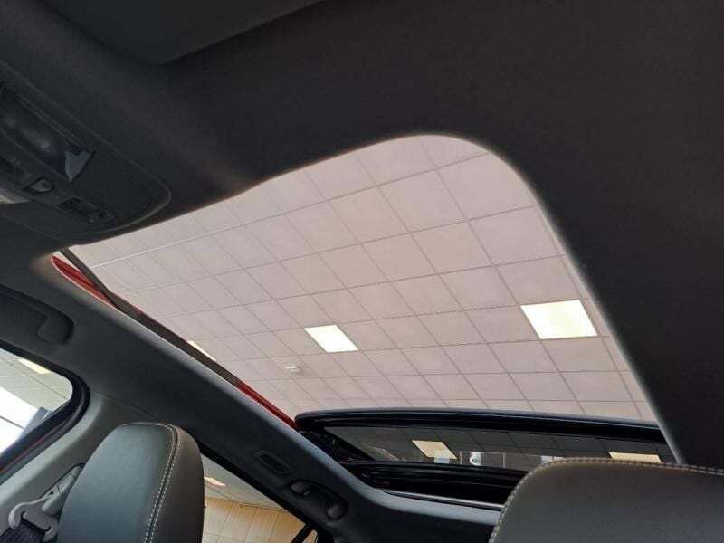 Image 2/4