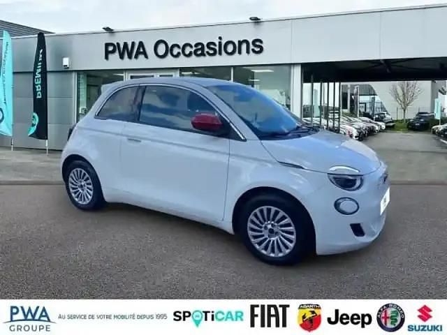 Occasion Fiat 500e Red 69 kW (95 ch) 2023 Ice white pastel Citadine