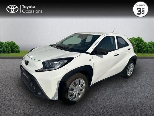 Blanc Utilisé 2023 Toyota Aygo Business Edition Citadine | 14 250 € (Prix juste) - Image 1/4
