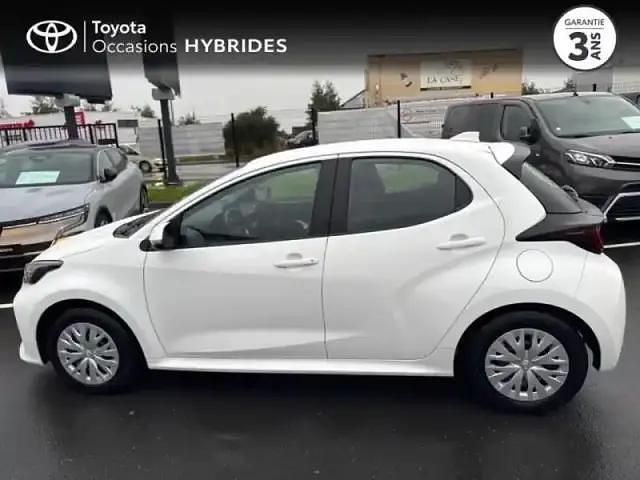 Occasion Toyota Yaris Hybrid 116 ch (85 kW) 2023 Blanc Berline