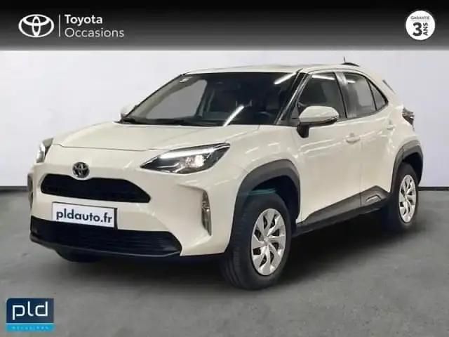 Blanc Occasion 2022 Toyota Yaris Hybrid SUV | 18 490 € (Bon prix) - Image 1/4