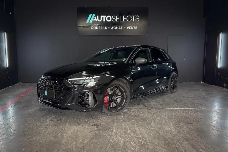Noir Utilisé 2022 Audi RS3 Sport Citadine | 74 990 € (Prix cher) - Image 1/4